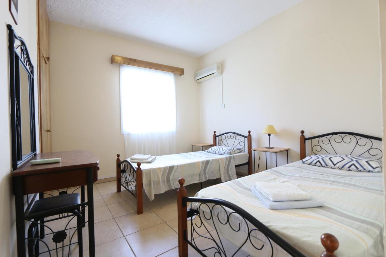 Paphos Gardens Apartment Esterno foto
