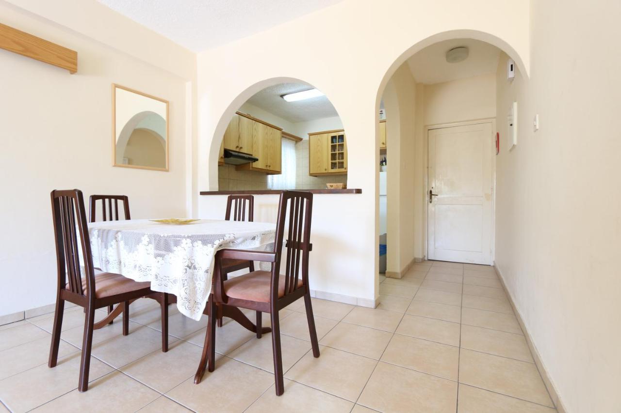 Paphos Gardens Apartment Esterno foto